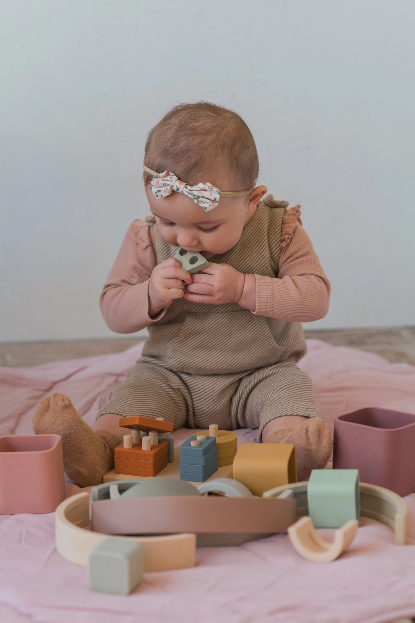 Leaf & Learn 100% cotton quilted play mat in holiday bundle — select color and size