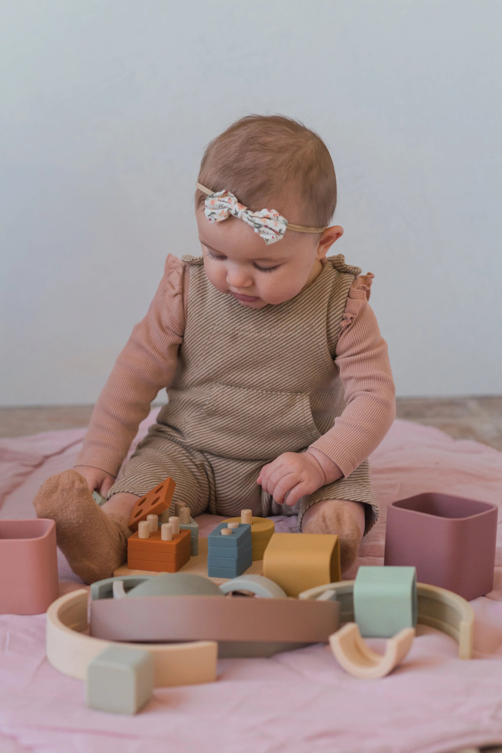 Leaf & Learn 100% cotton quilted play mat in holiday bundle — select color and size